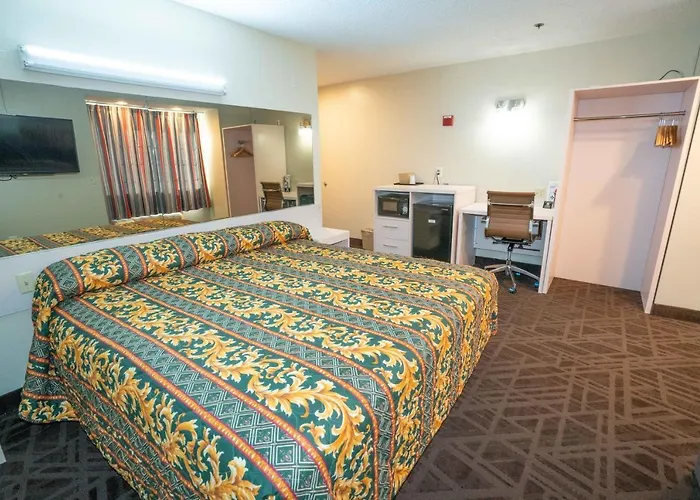 Regency Inn & Suites Dfw
