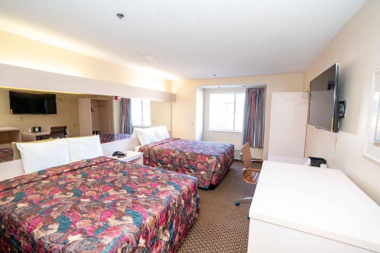 Regency & Dfw Hotel