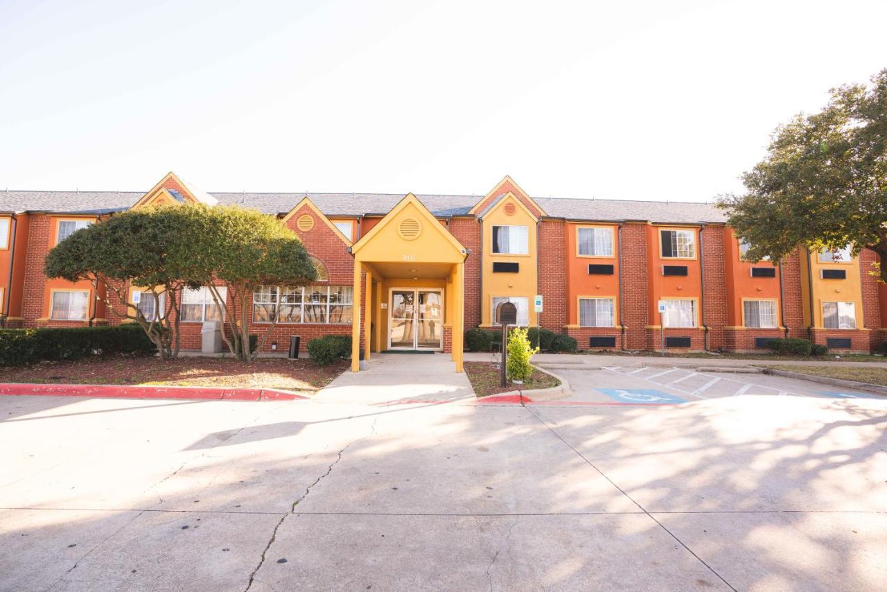 Regency & Dfw Hotel
