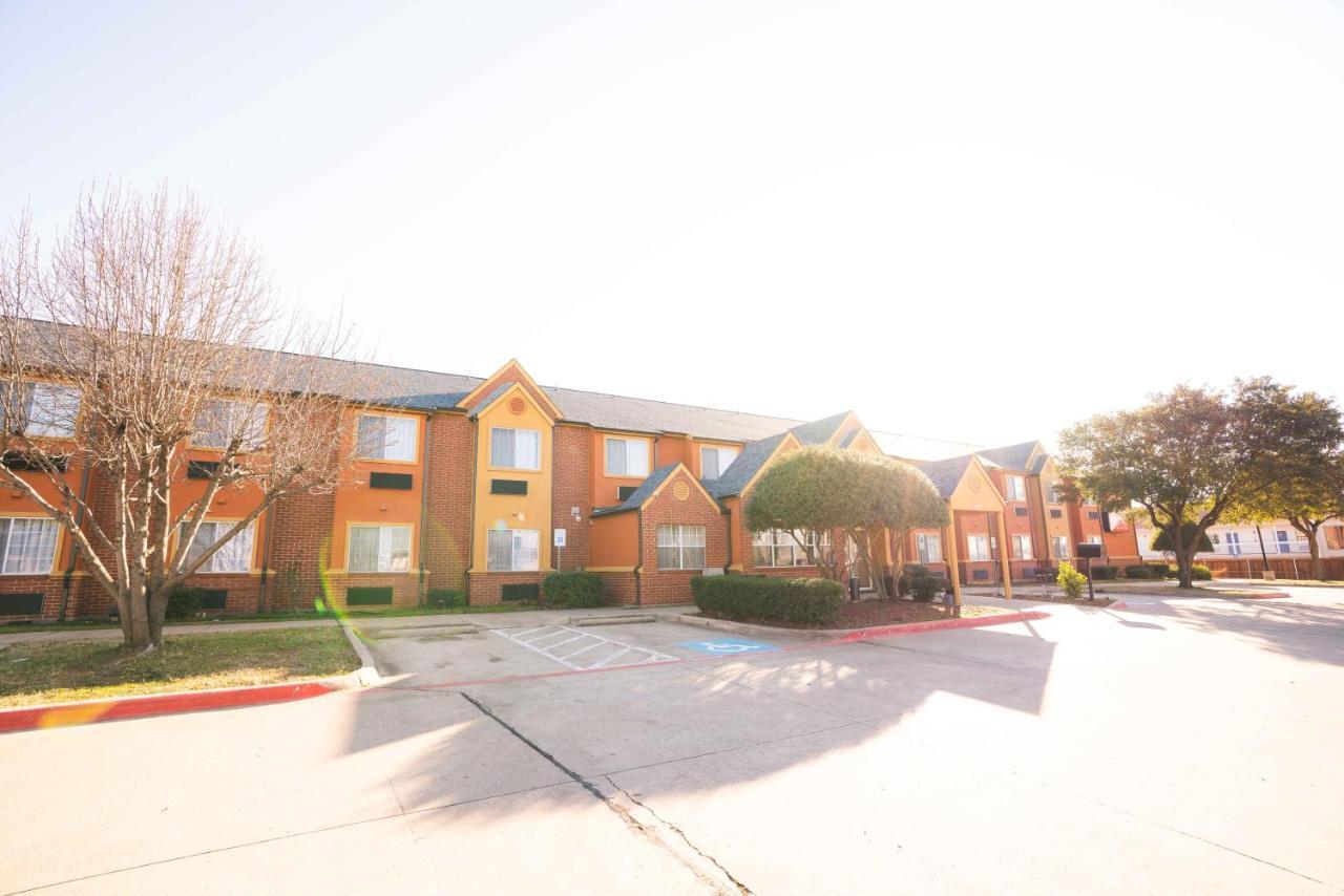 Hotel Regency & Dfw 3*