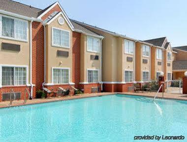 Regency & Dfw Hotel 3*