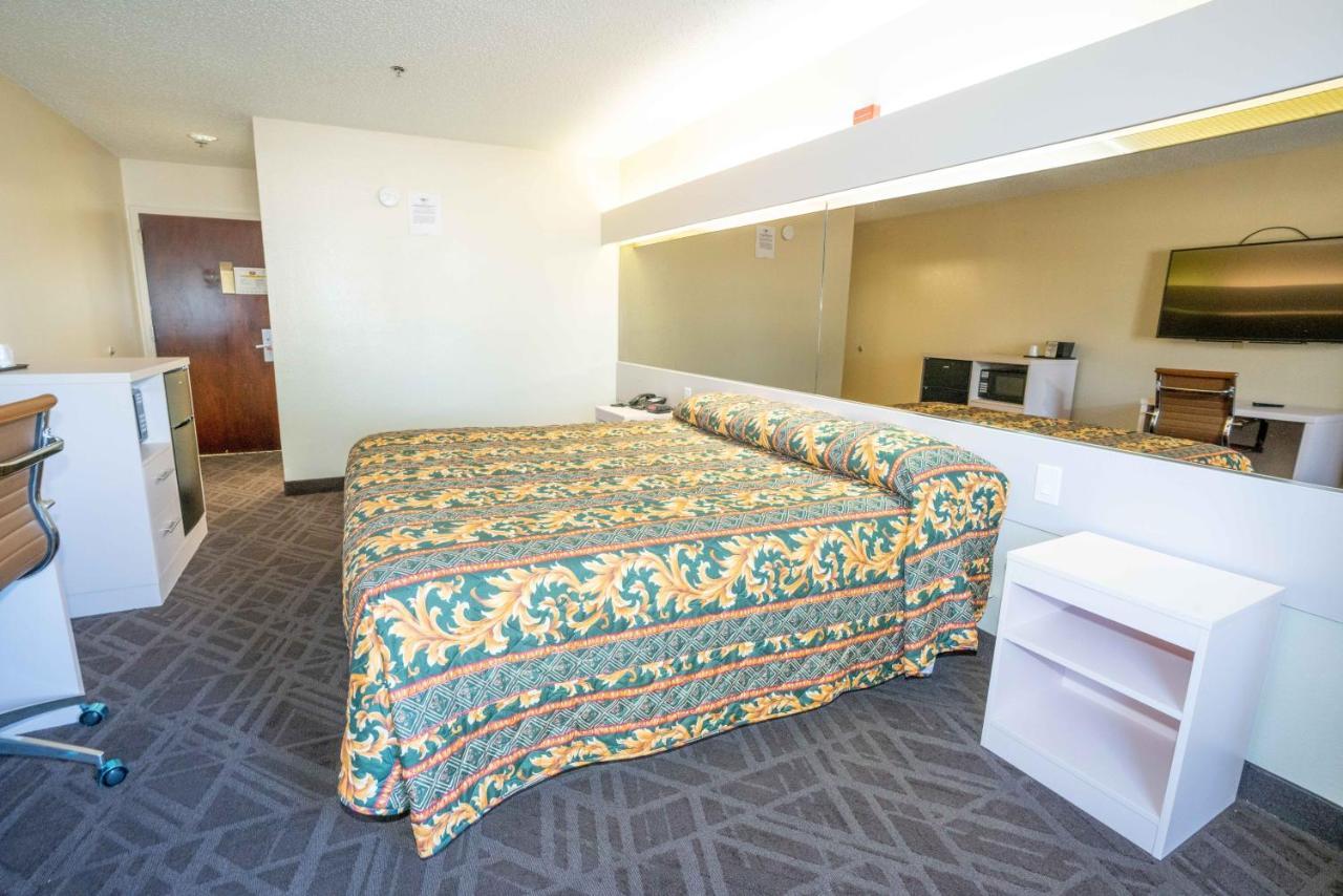 Regency & Dfw Hotel Euless