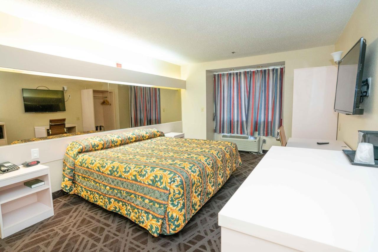 Regency & Dfw Hotel