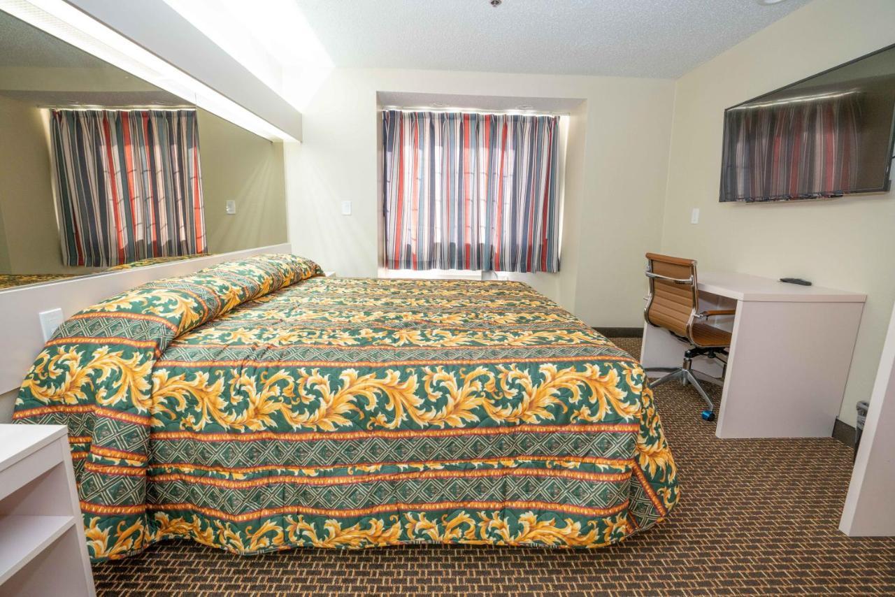 Hotel Regency & Dfw