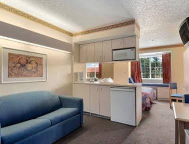 Regency & Dfw Hotel Euless